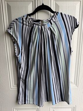Striped Liz Claiborne Casual DressyCap-Sleeve Women's Top in Blue, Black & White
